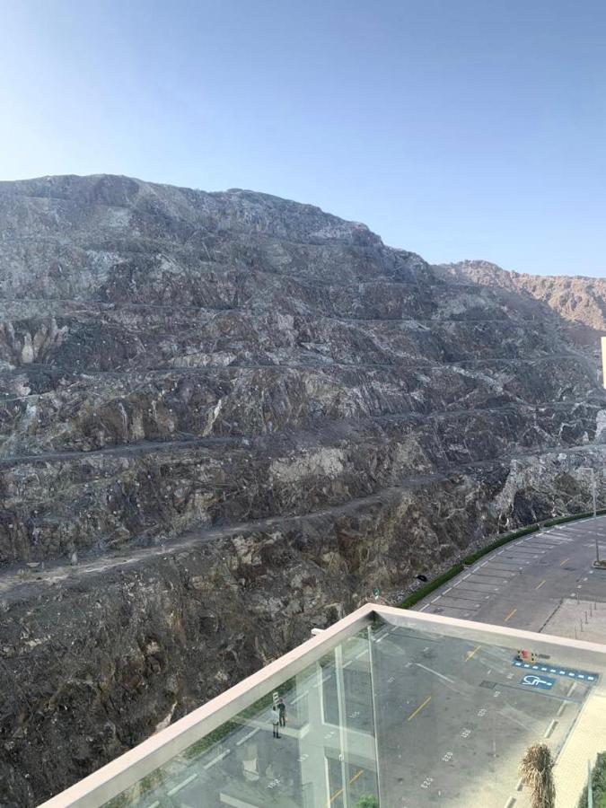 Ocean Mountain View Apartment At The Address Fujairah Eksteriør bilde